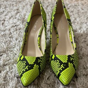 Nine West Heels snake print heels size 10.5